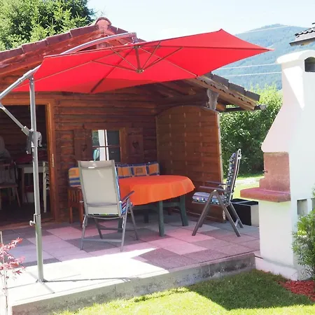 Ferienhaus Holiday 度假居
